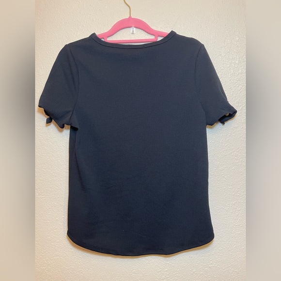 Black blouse size M - Picture 2 of 3
